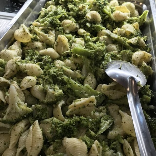Shells and Broccoli.